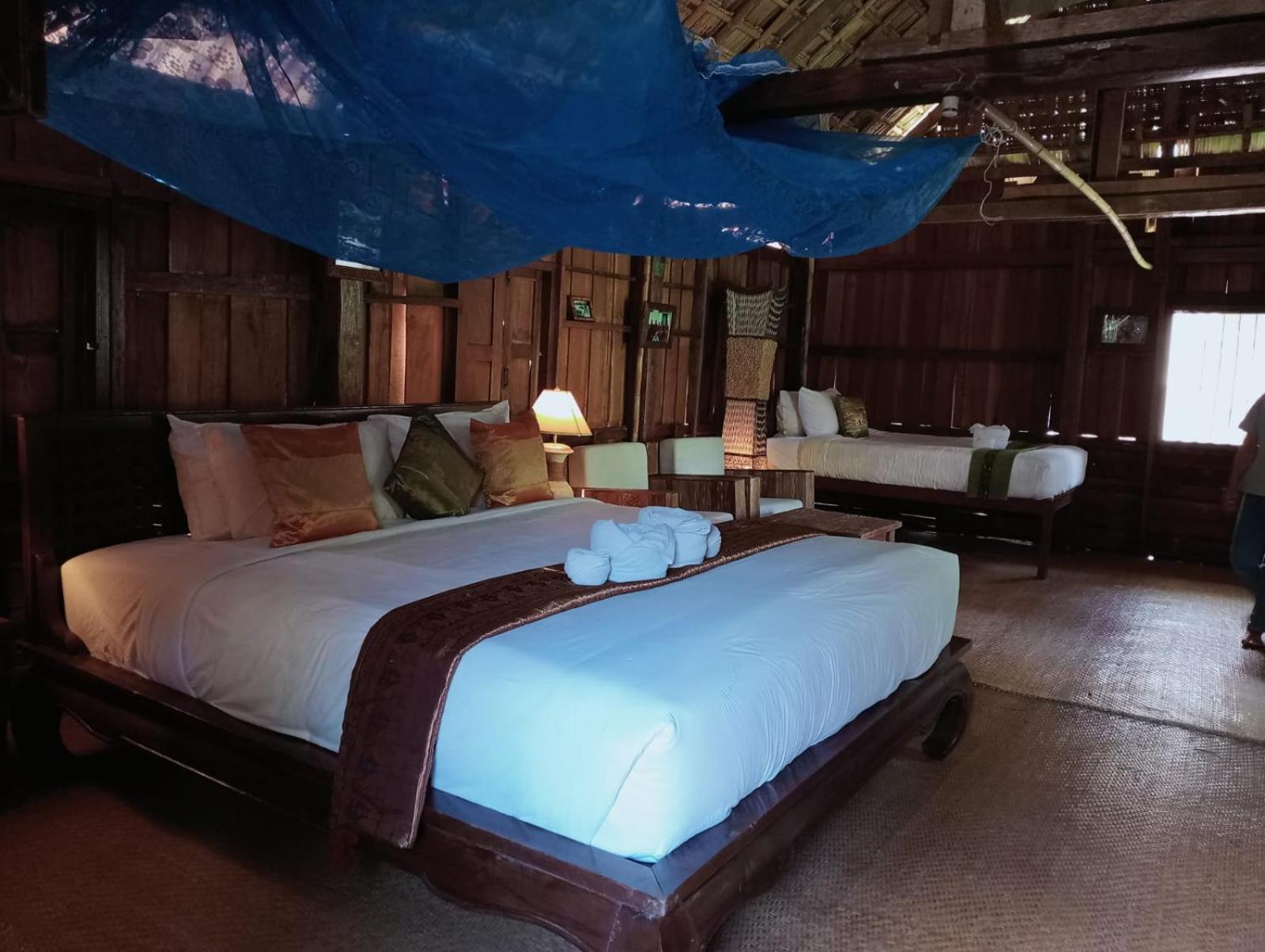 On The Mekong Resort Luang Prabang Esterno foto